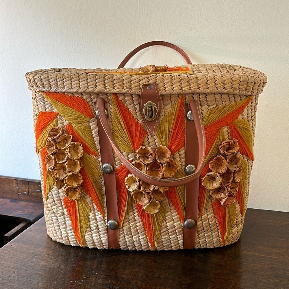 Handcrafted Floral Woven Tote Bag Vintage Orange and tan - Picture 2 of 11
